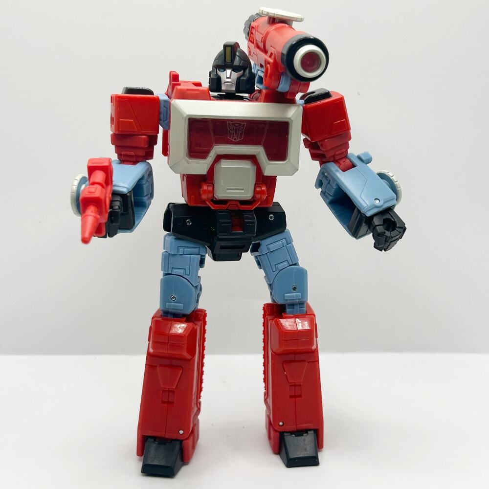 Transformers Perceptor Complete 86-11 Studio Series Deluxe Class Hasbro Loose